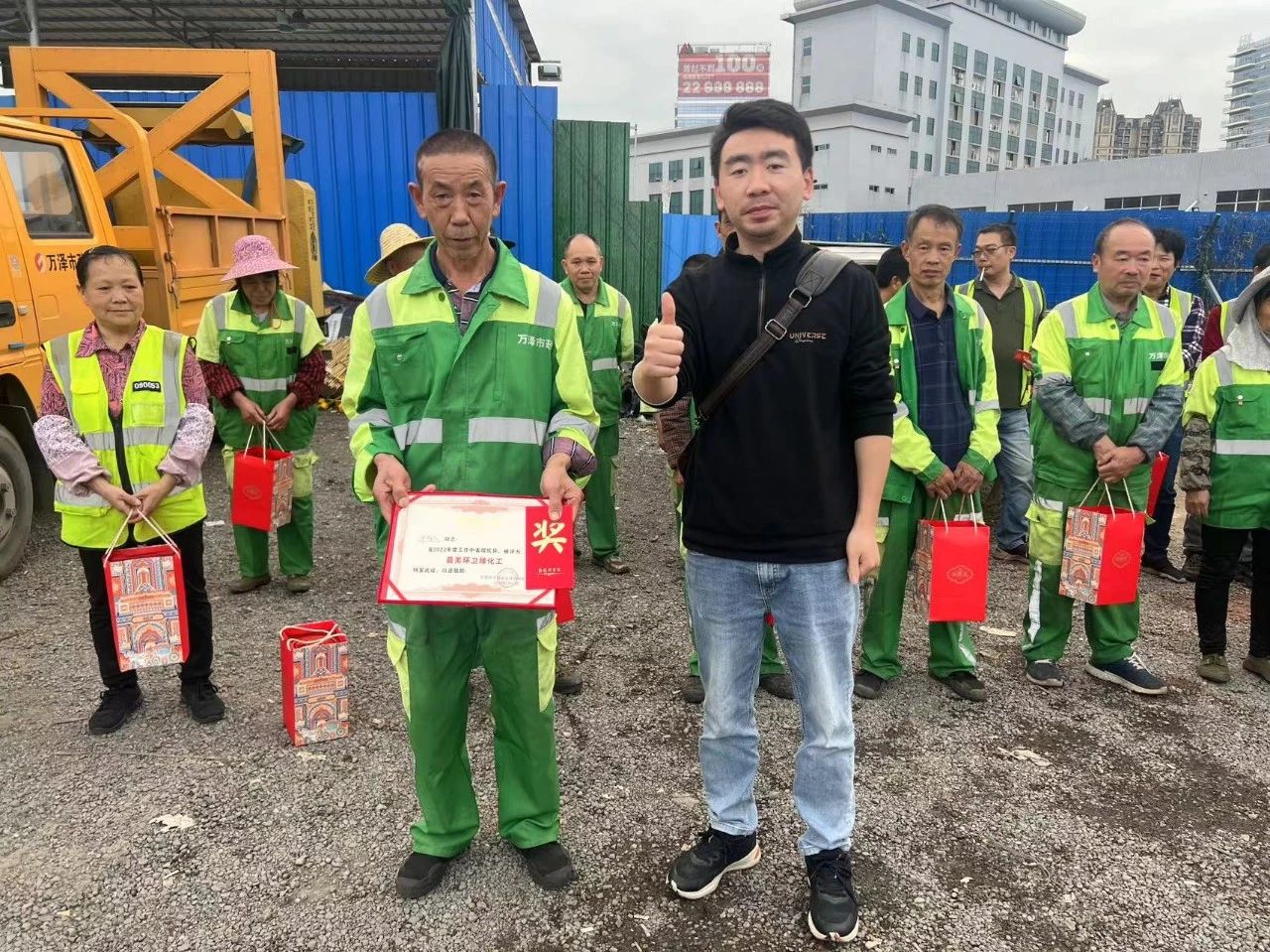 1727591842168641.jpg 3c7a3631eb9a265413cff452455cff43.jpg